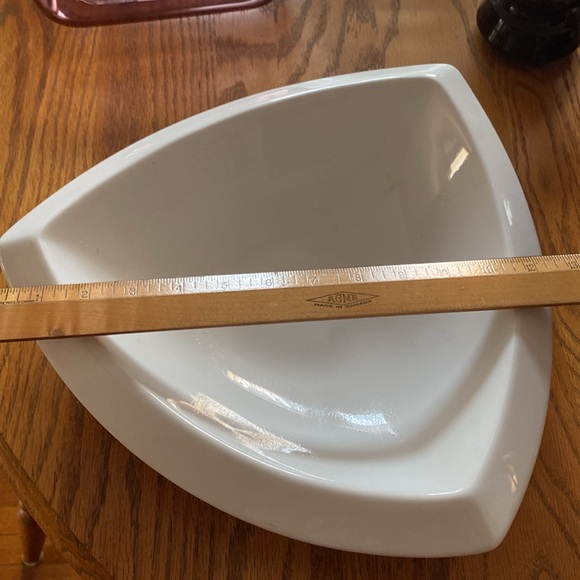 Two Large white ceramic heavy serving platters. - Picture 2 of 6